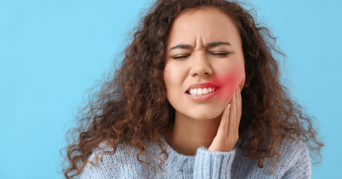 Broken Tooth Pain Relief: Professional vs. Home Solutions